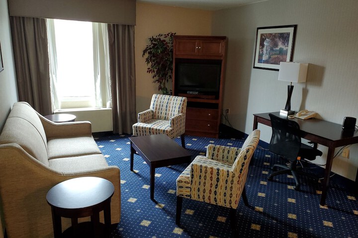 Room 16 of 30