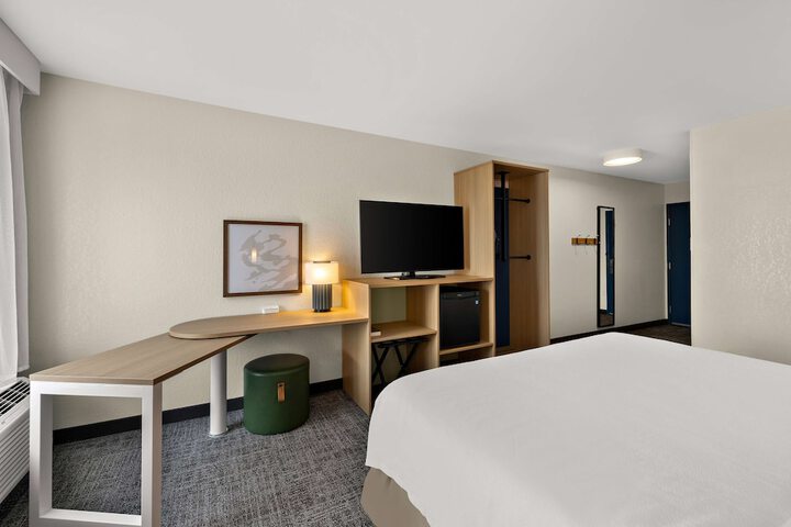 Spark by Hilton Tifton