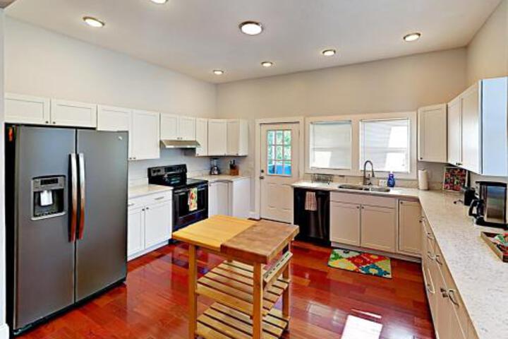 7 3rd Street Home