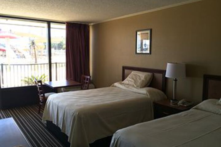 Coast Inn