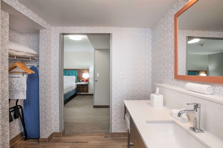 Room 18 of 72