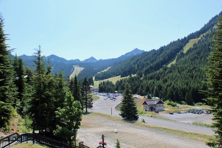 Crystal Chalets Condominiums at Crystal Mountain Ski Resort