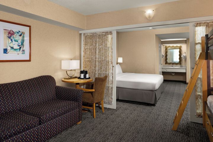 Room 22 of 26