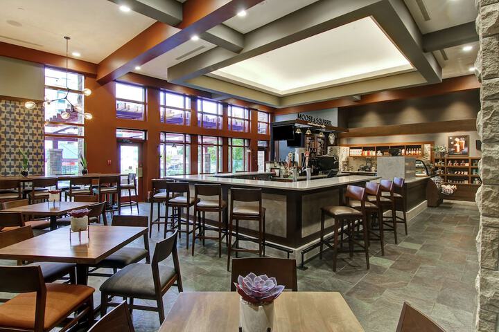 DoubleTree Fallsview Resort & Spa by Hilton Niagara Falls