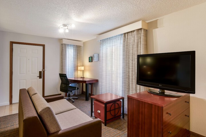 Room 16 of 51