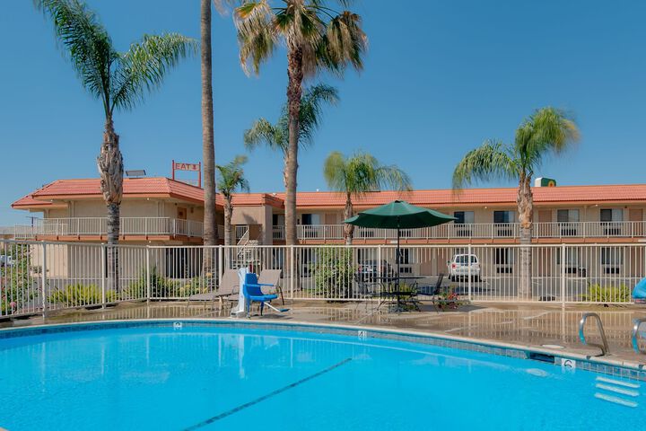 Pool 1 of 23