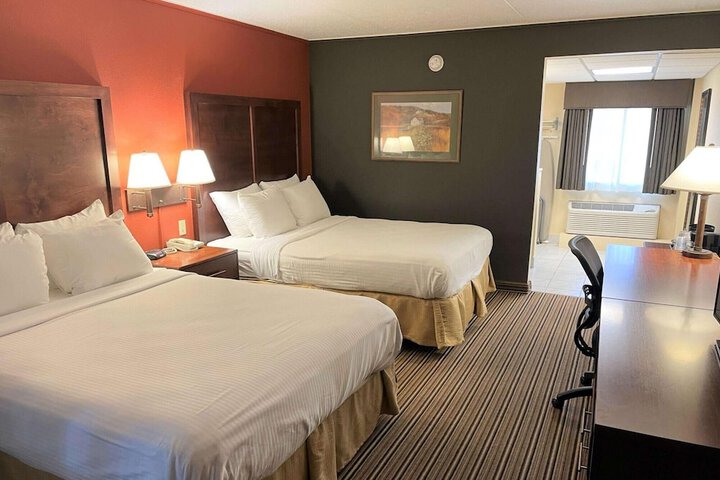 Crossroads Hotel and Event Center