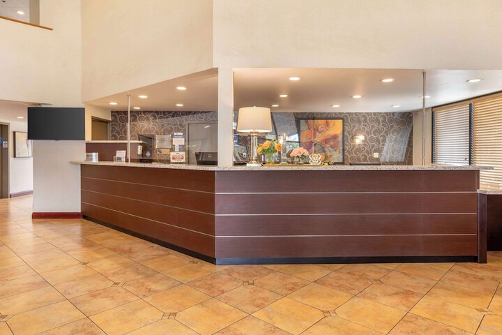 Best Western Plus West Covina Inn