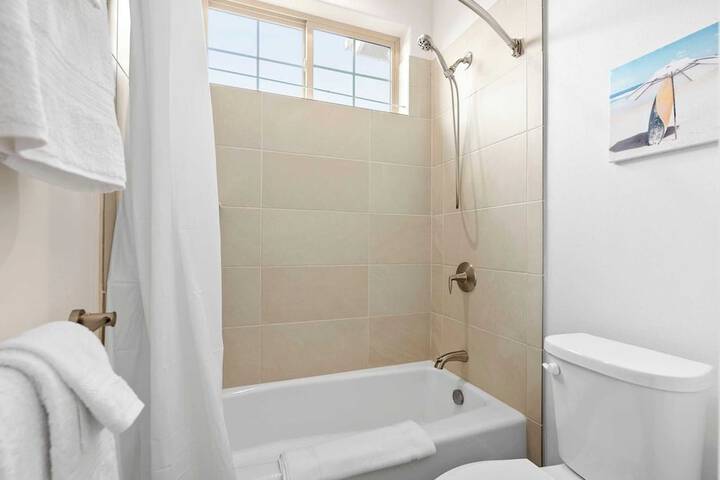 Leale'a by Avantstay Ocean + Mountain Views!