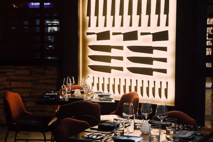 Dining 33 of 43