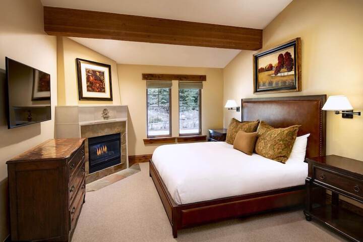 The Chateaux Deer Valley