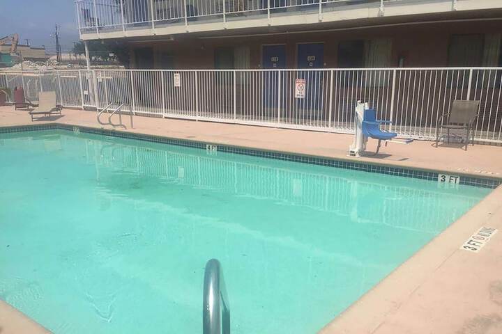 Pool 9 of 14