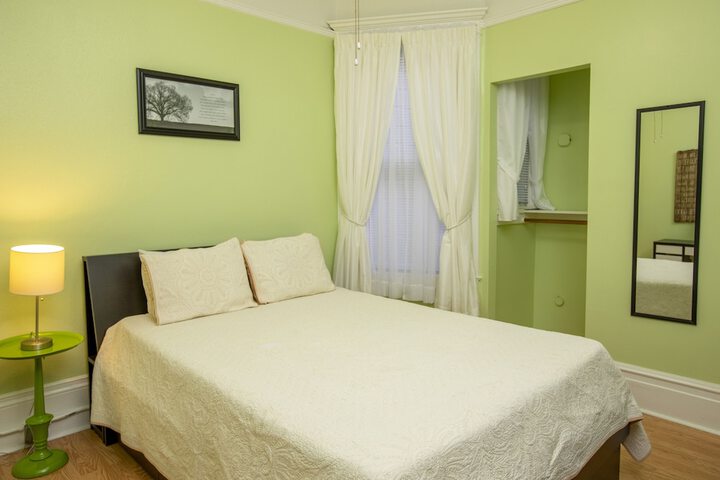 Room 43 of 116