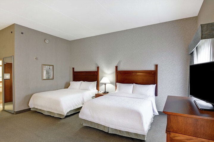 Room 16 of 40