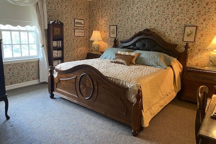 Room 42 of 112
