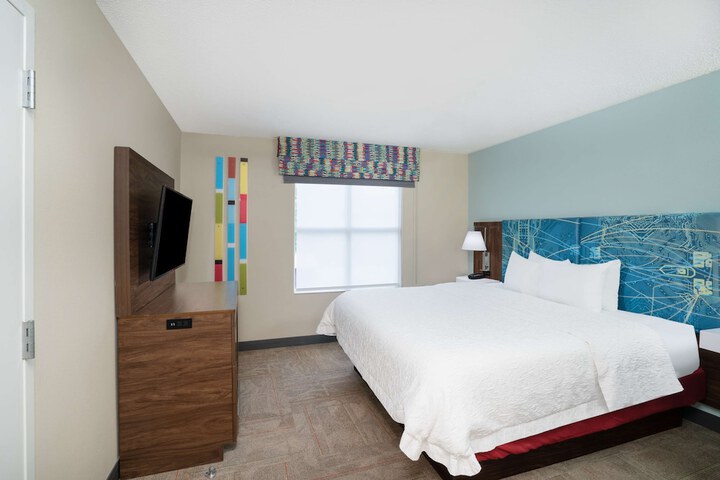 Room 21 of 33