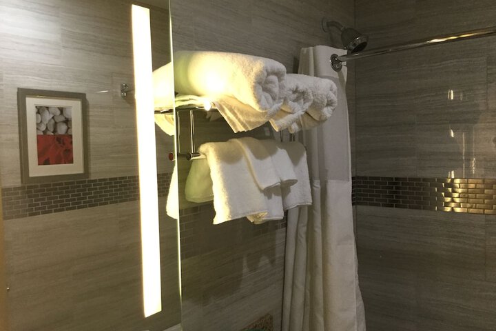 Room 16 of 26