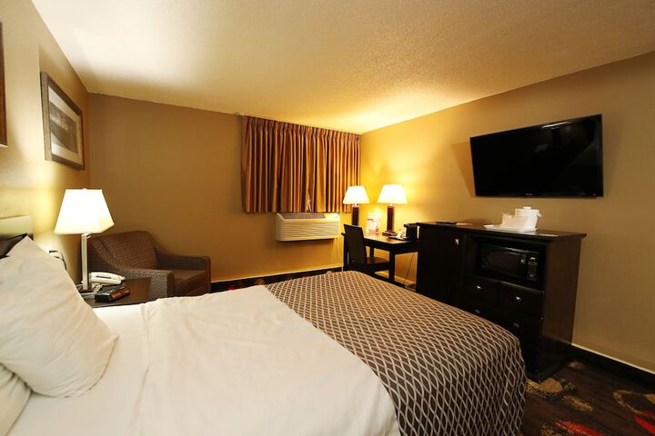 Room 10 of 63