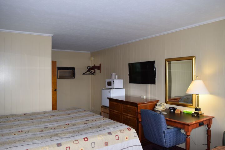 Room 15 of 19
