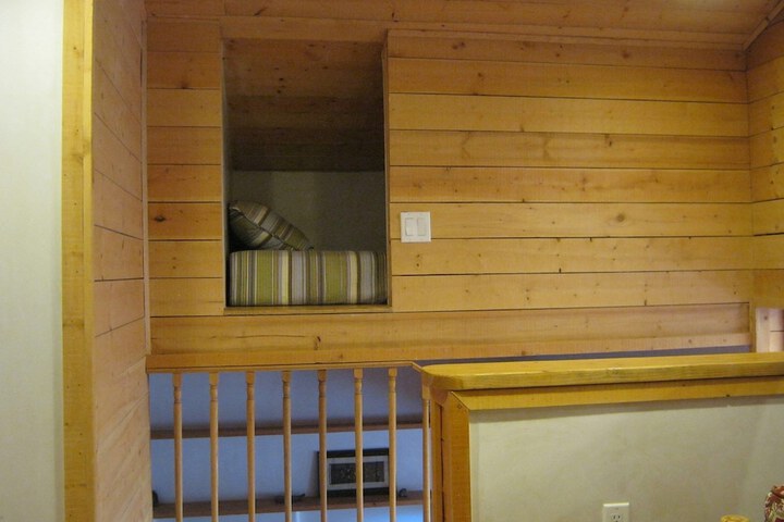 Room 22 of 100