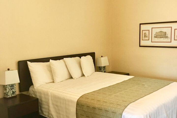 Room 140 of 187