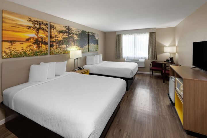Days Inn by Wyndham Mountain Home