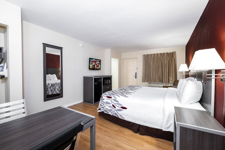 Room 19 of 36