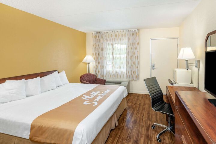 Room 19 of 44