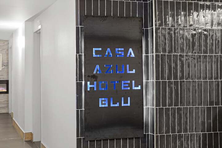 Room 11 of 21