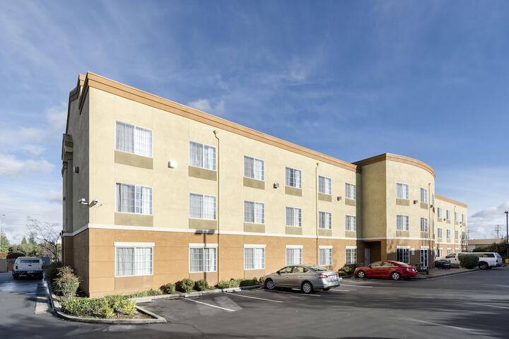 Hotel 2 of 42