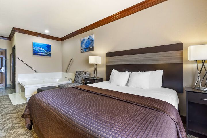 Room 9 of 35