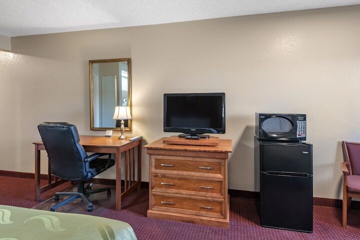 Room 19 of 46