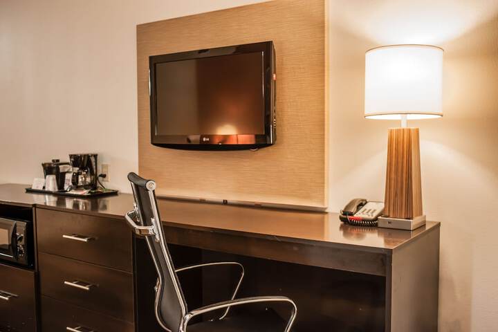 Room 18 of 29