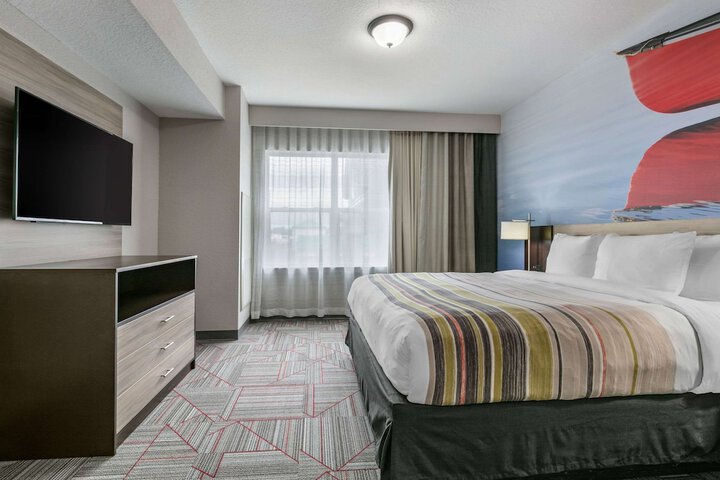 Room 8 of 38