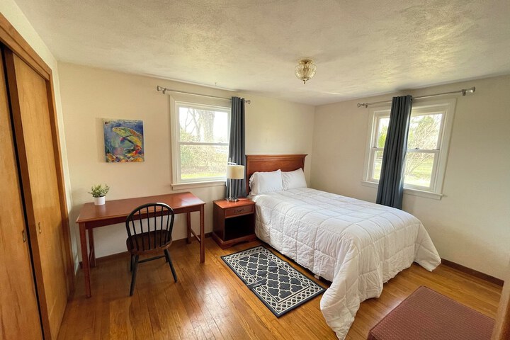 Room 85 of 104