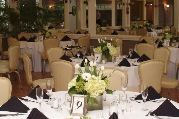 Ballroom/Hall 94 of 100