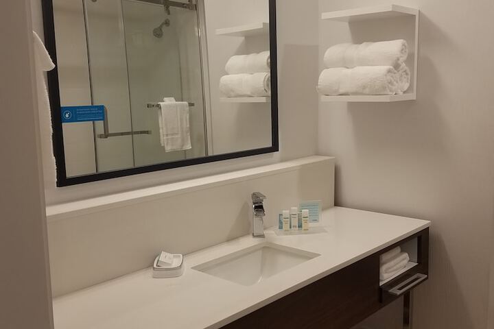 Room 13 of 50
