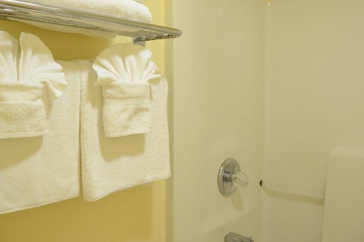 Room 36 of 41