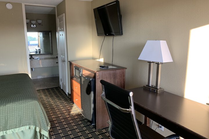 Room 18 of 30