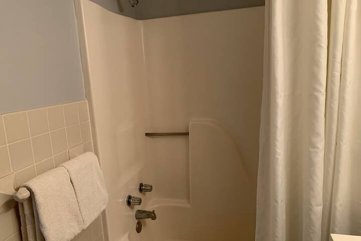 Room 85 of 165