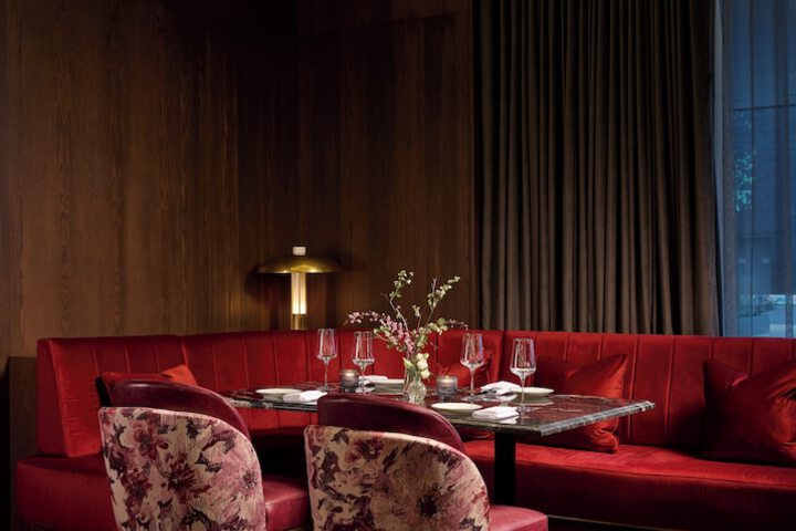 Dining 89 of 103