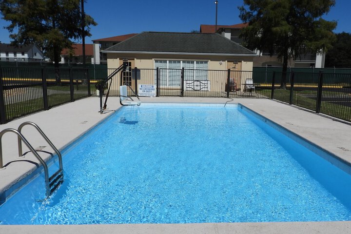 Pool 6 of 54