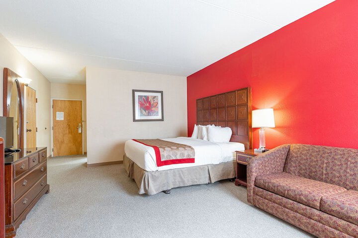 Room 10 of 42