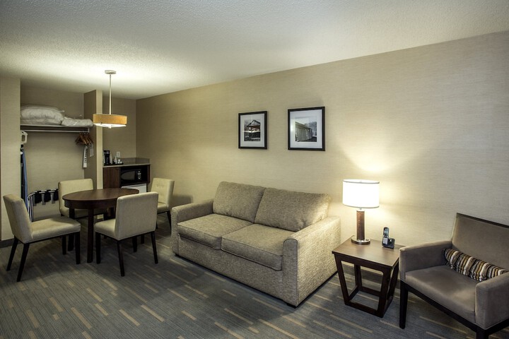 Room 136 of 200