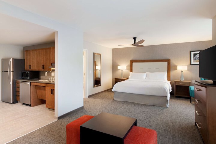 Room 18 of 35