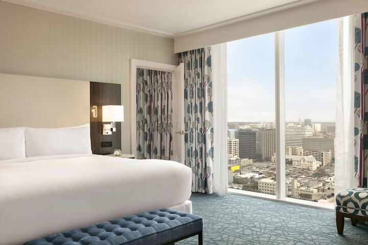 Room 42 of 133