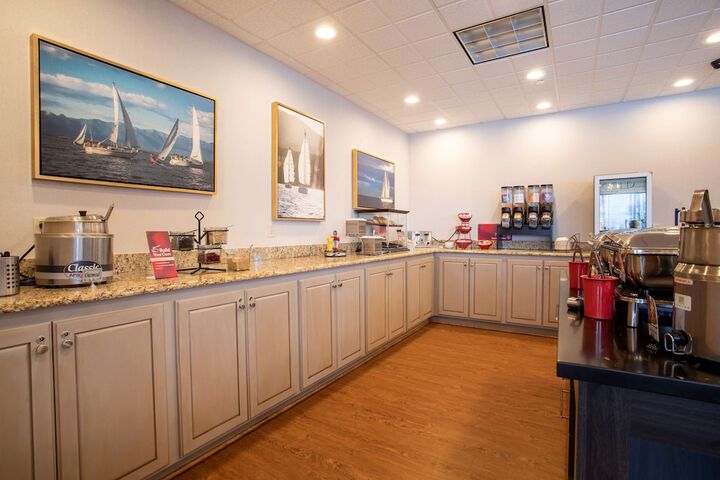 Best Western Plus Flathead Lake Inn & Suites