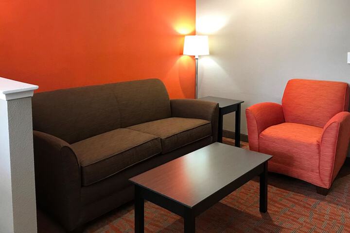 Room 22 of 37