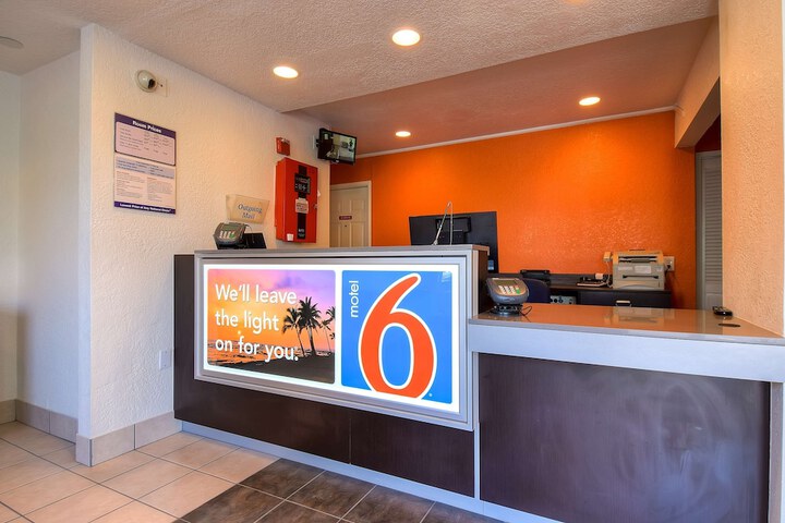 Motel 6 Rowland Heights CA - Los Angeles - Pomona