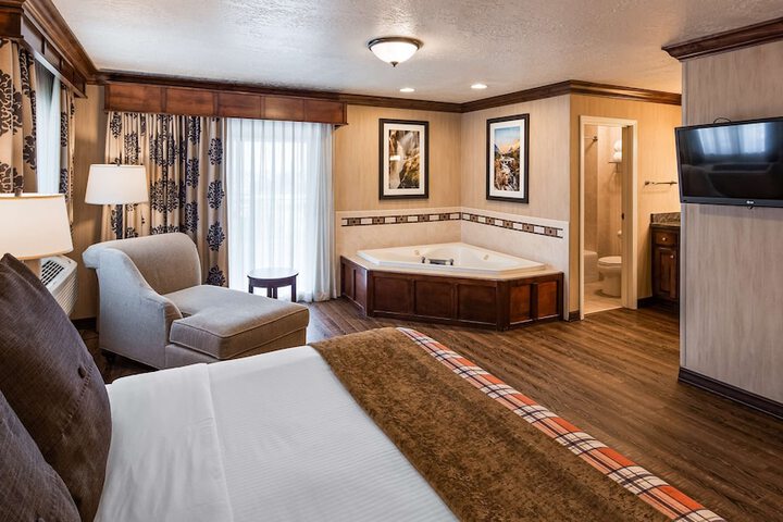 Best Western Plus Flathead Lake Inn & Suites